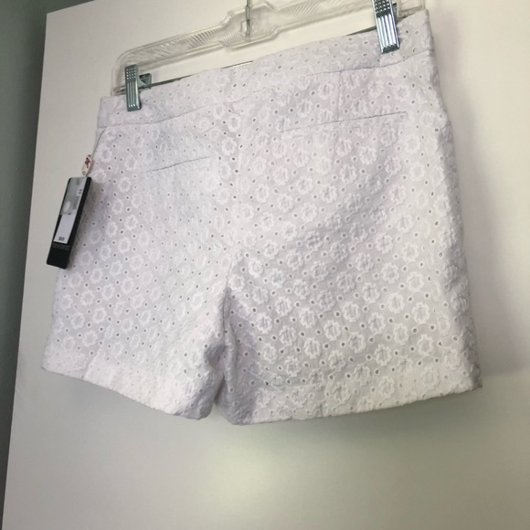 White eyelet shorts - Picture 4 of 5